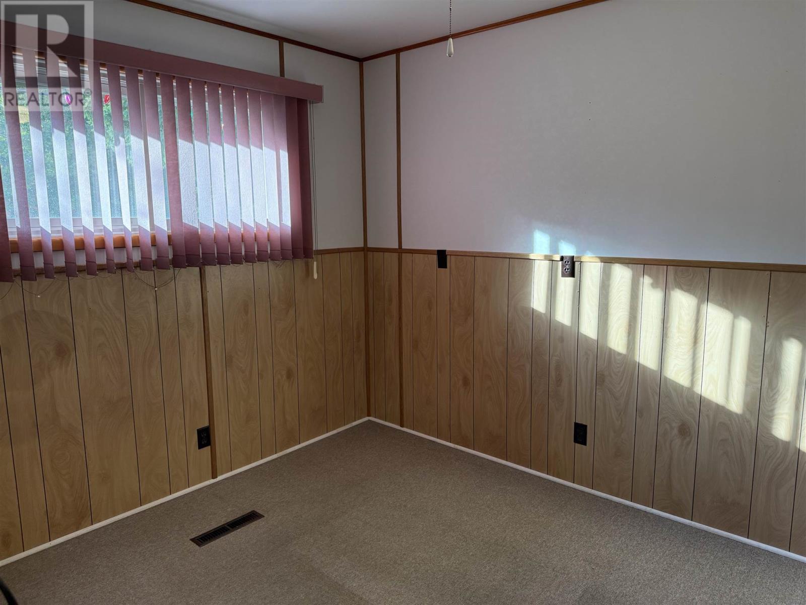 428 Boundary Rd Property Photo 23
