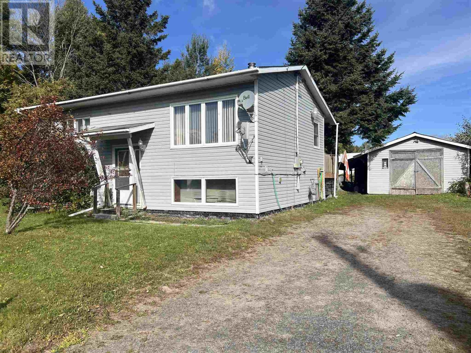 14 Hoatson St Property Photo 2