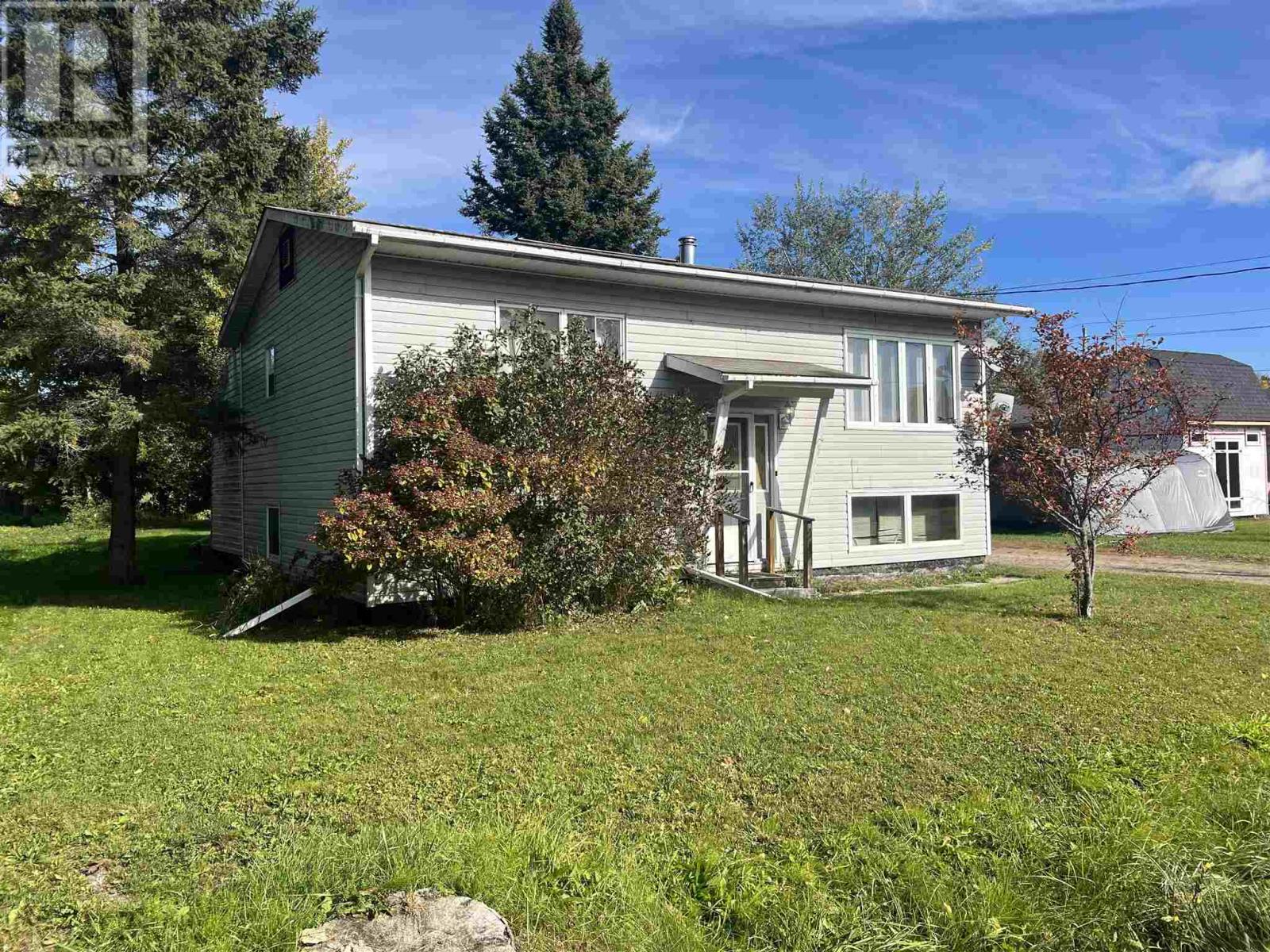 14 Hoatson St Property Photo 3