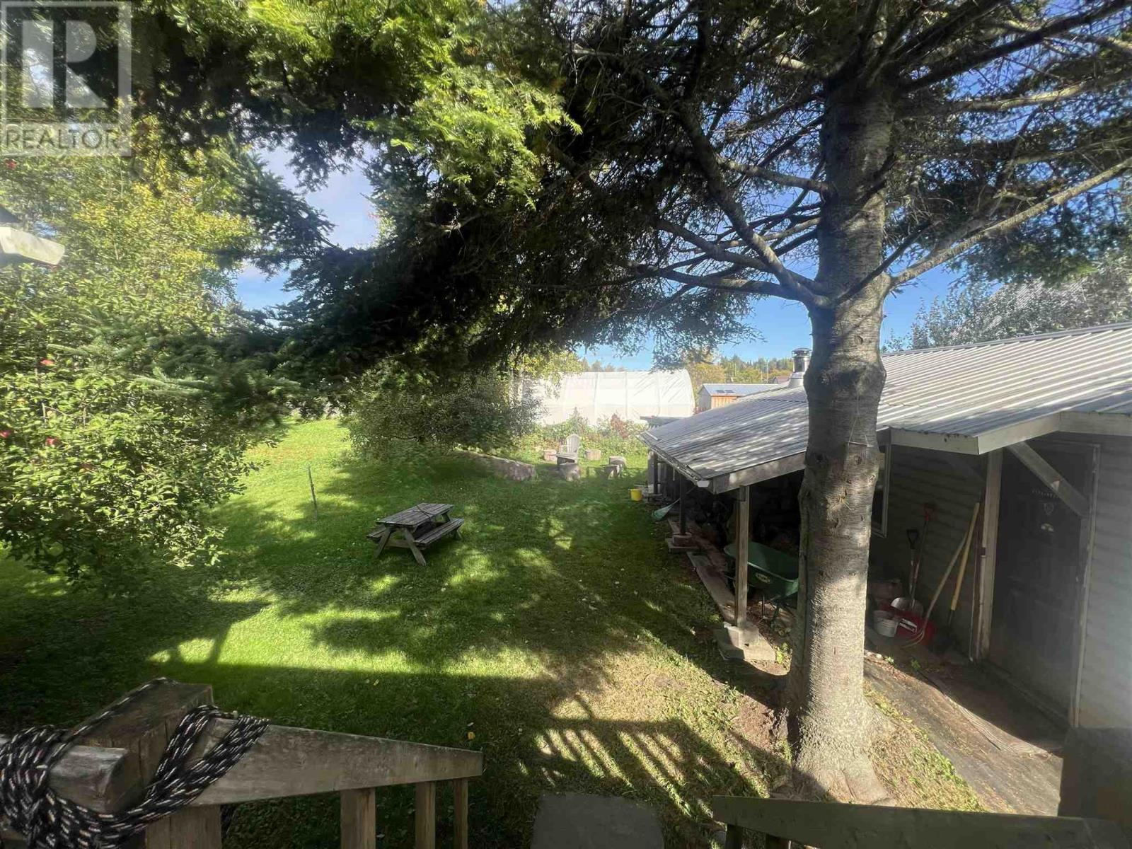 14 Hoatson St Property Photo 6