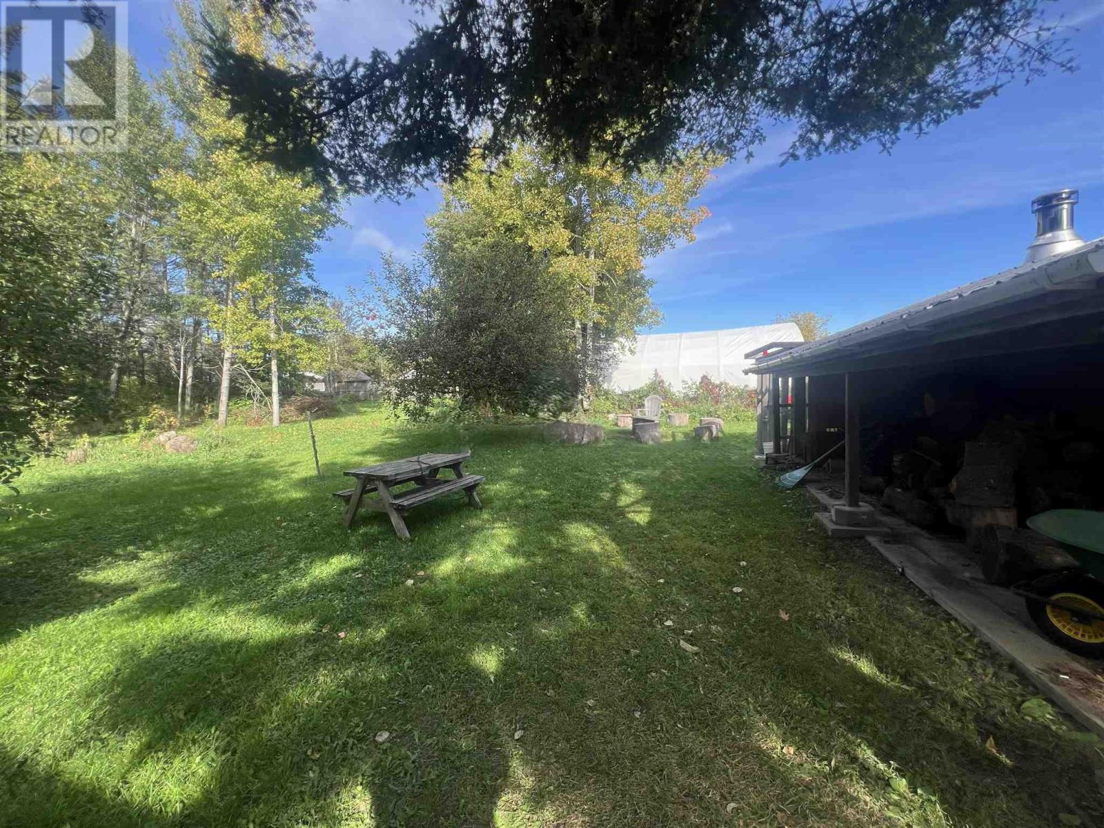 14 Hoatson St Property Photo 9