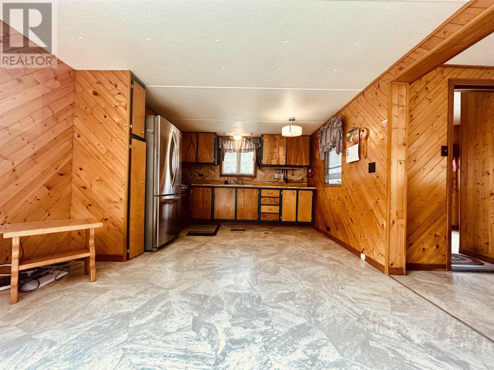 16 Ski Hill Rd Property Photo 14
