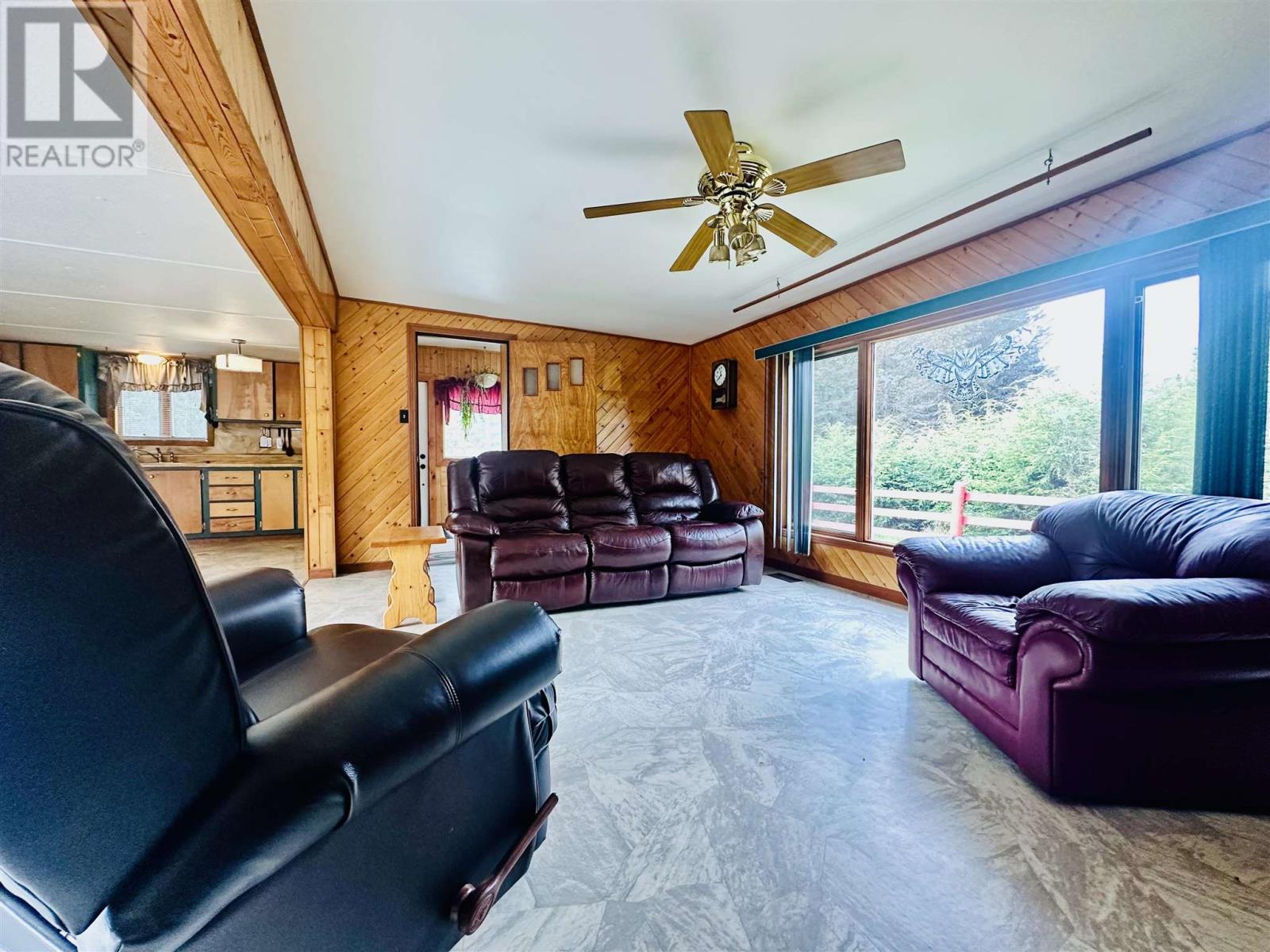 16 Ski Hill Rd Property Photo 19
