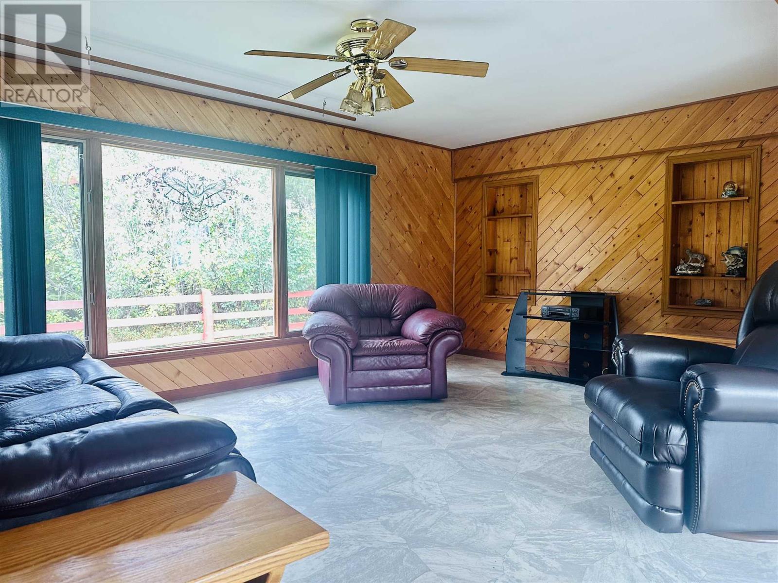 16 Ski Hill Rd Property Photo 20