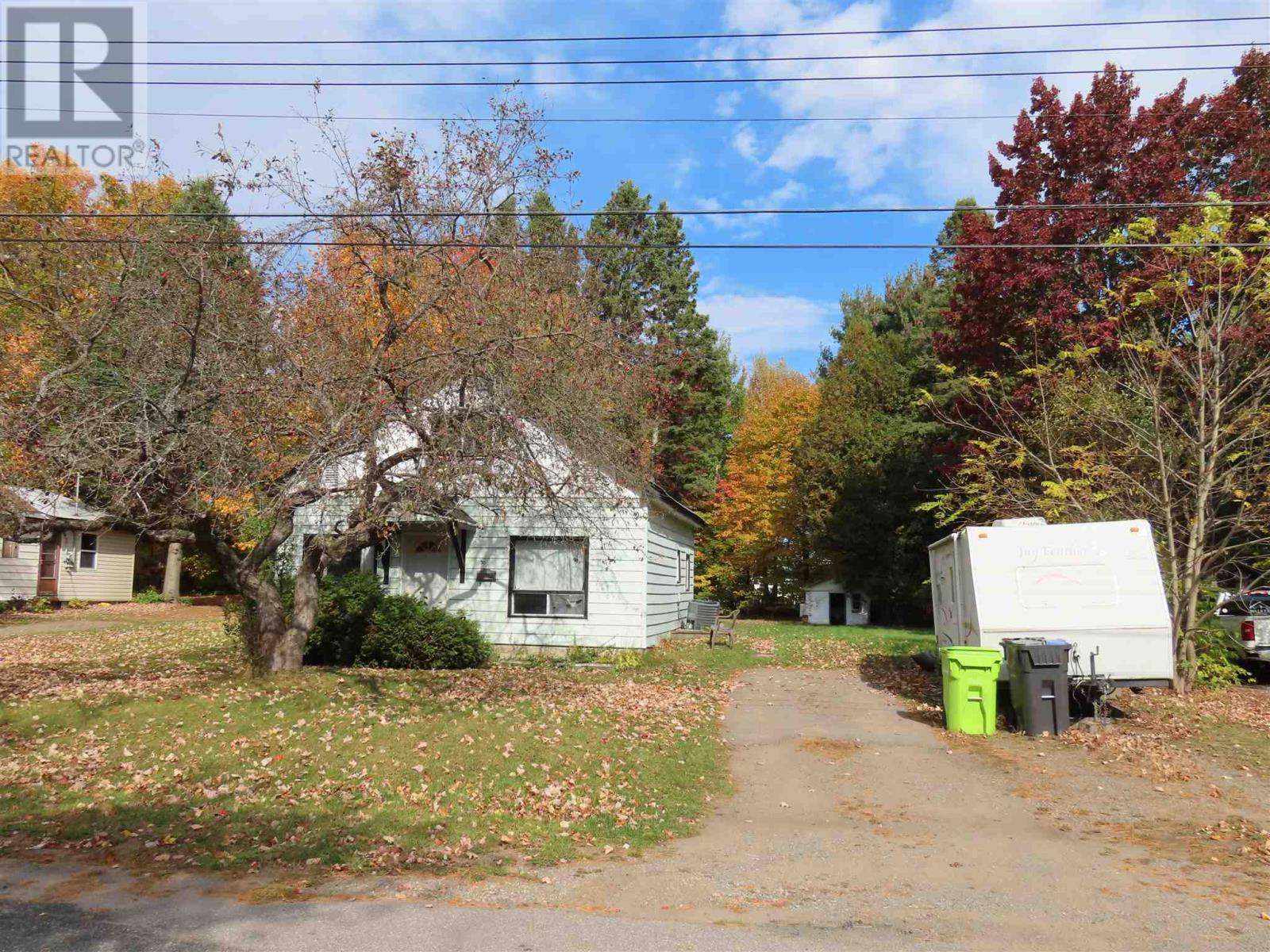 30 Melville RD