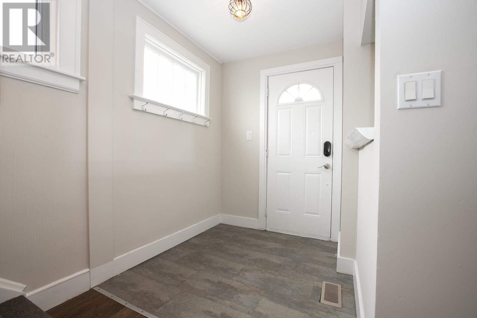 455 Charles St Property Photo 19