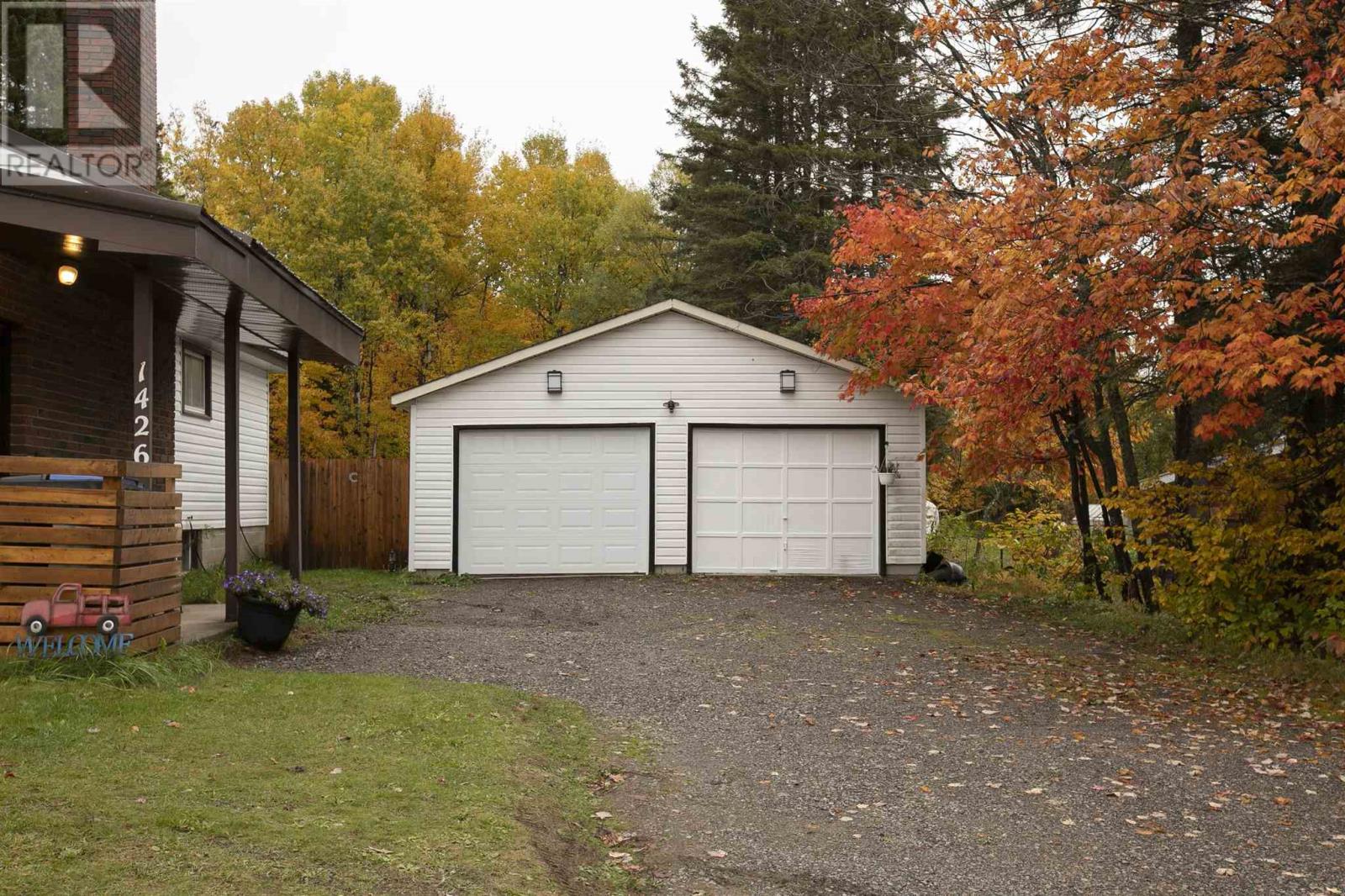 1426 Peoples Rd Property Photo 4