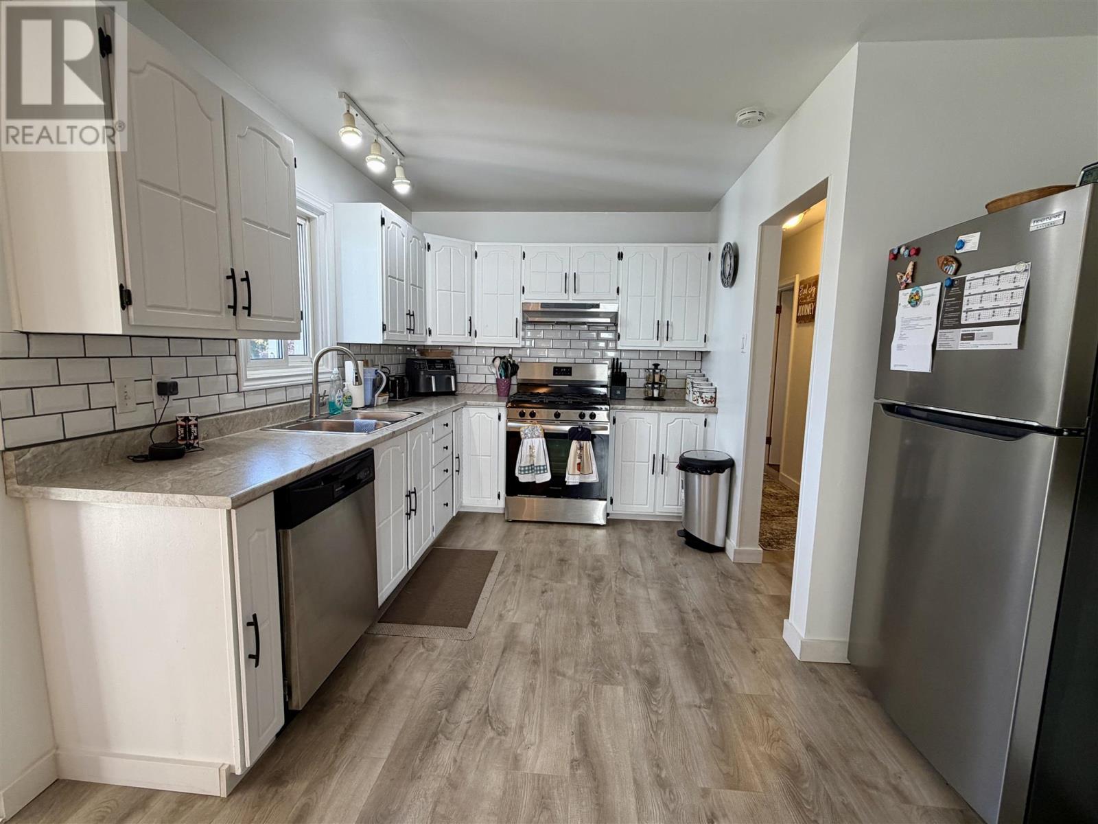 8 Benner Pl Property Photo 10