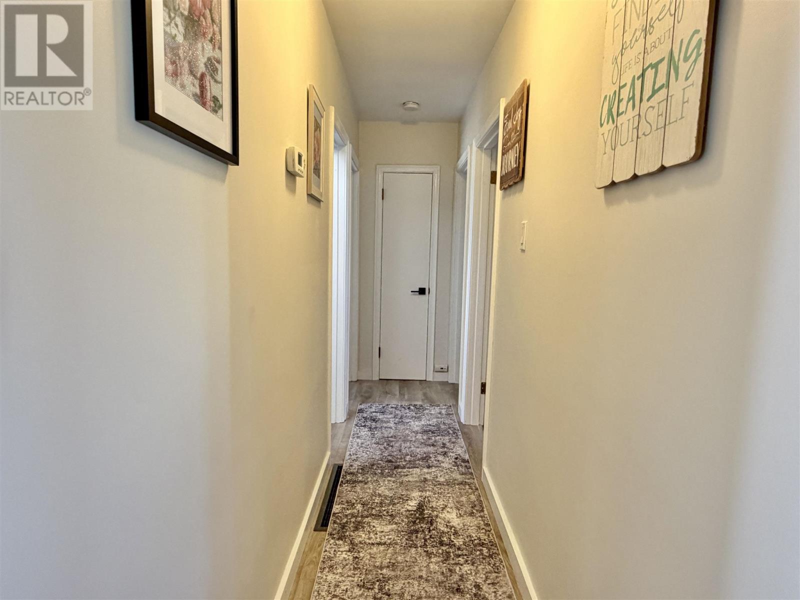 8 Benner Pl Property Photo 22