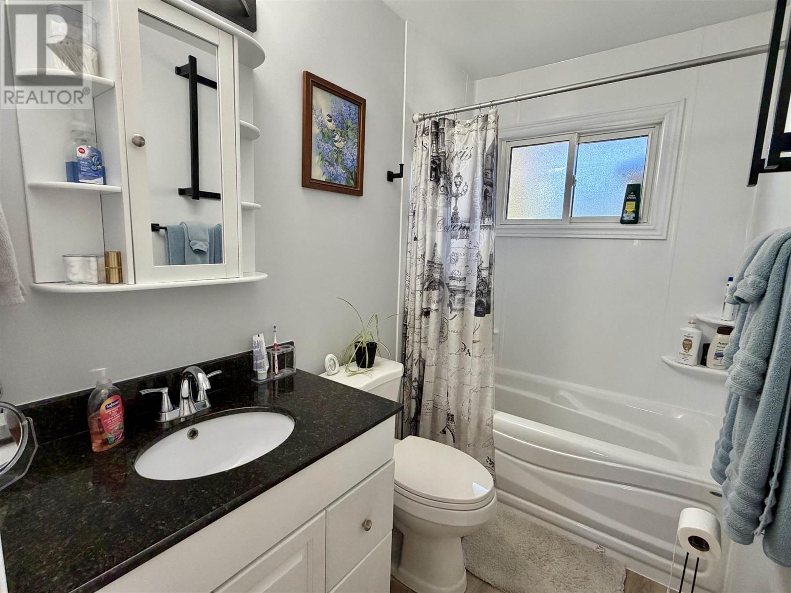 8 Benner Pl Property Photo 23