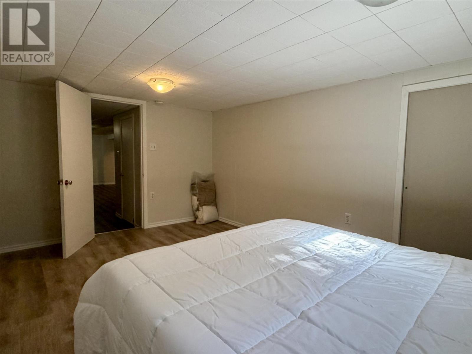 8 Benner Pl Property Photo 32