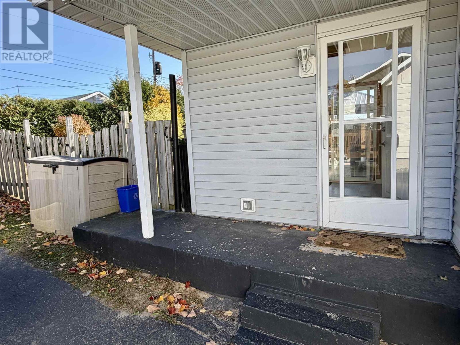 8 Benner Pl Property Photo 40