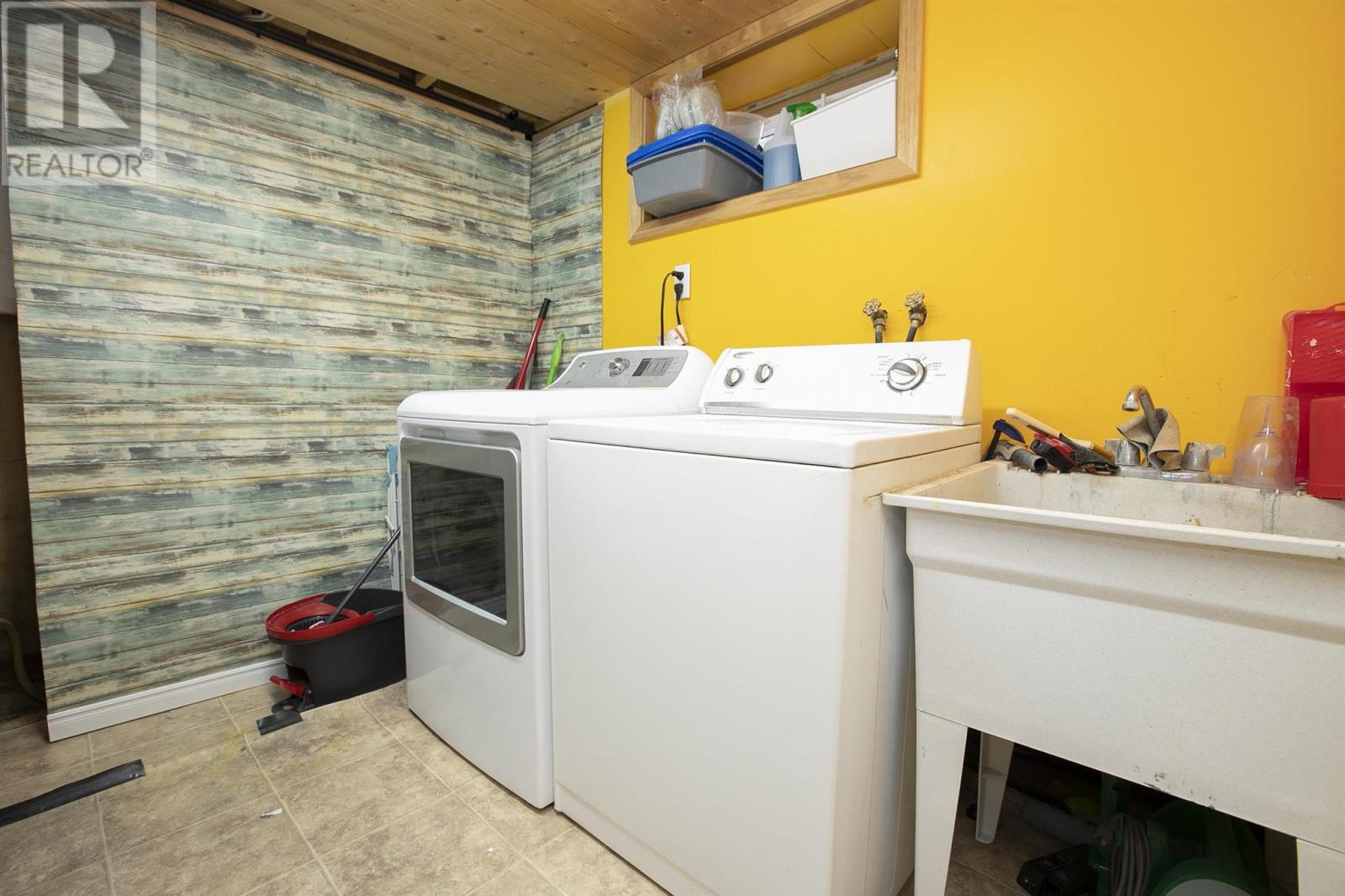 50 Parker Ave Property Photo 45
