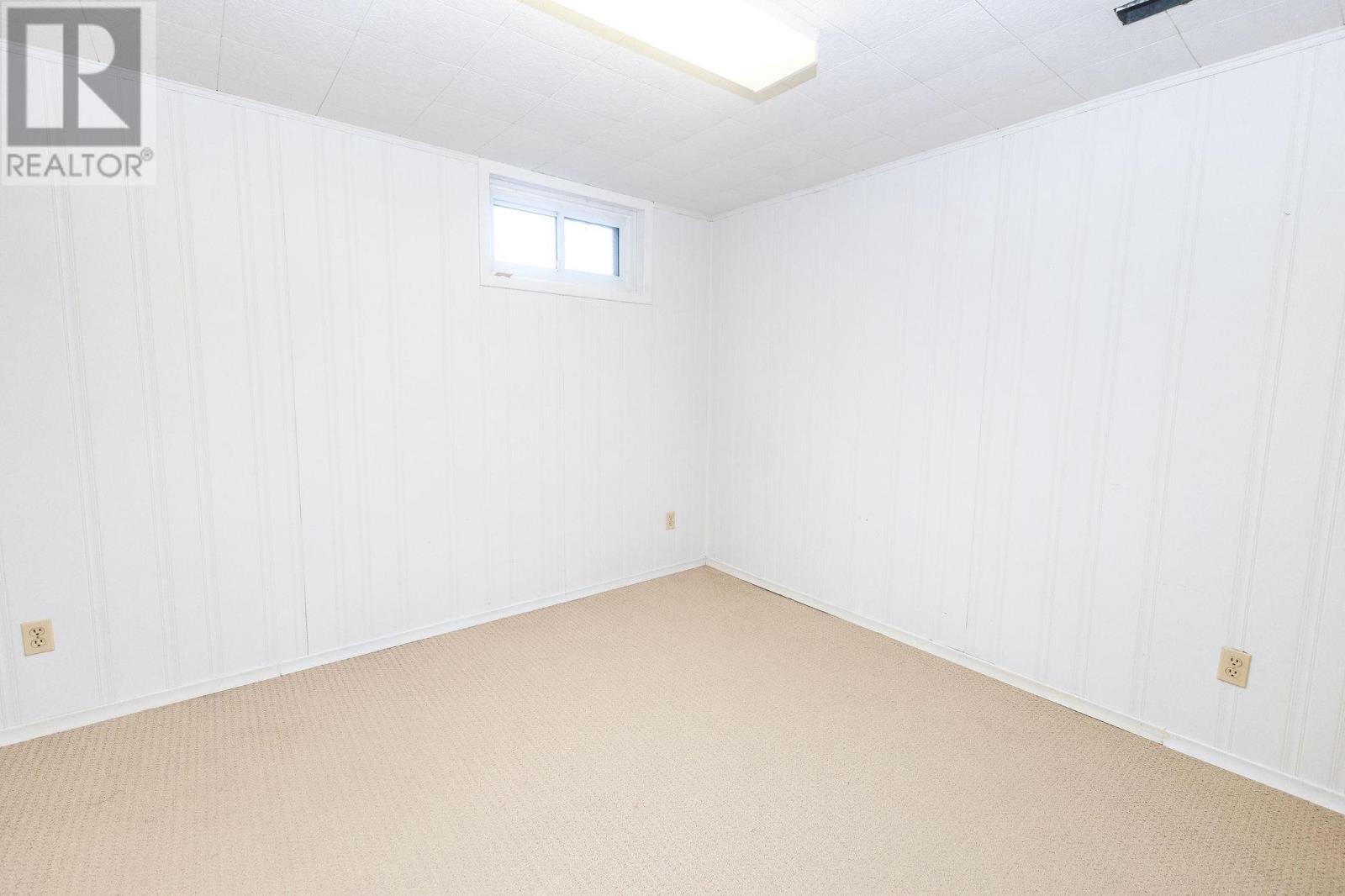 29 Routledge Ave Property Photo 21