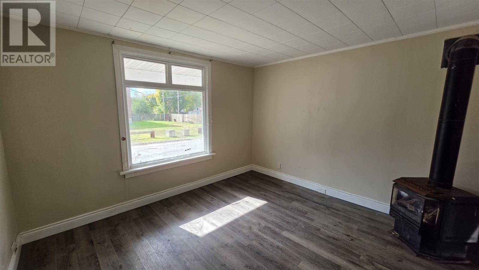 22 Manilla Ter Property Photo 3