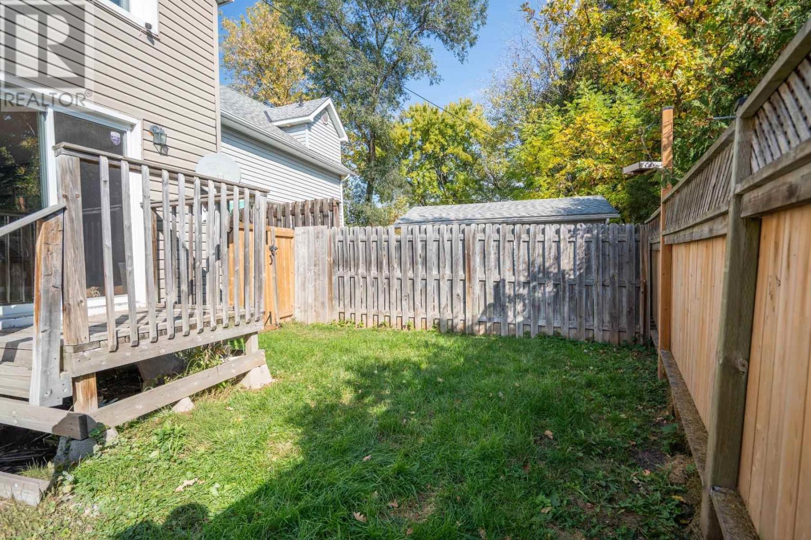 332 Bruce St Property Photo 24