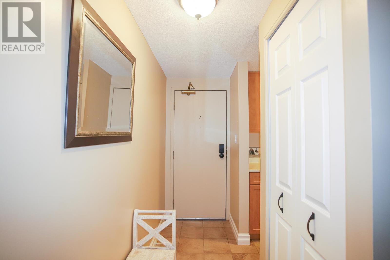 206 Breton Rd # 7 Property Photo 2