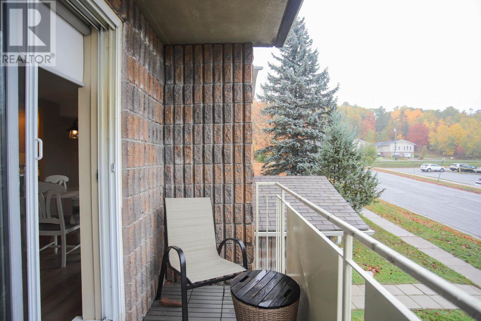 206 Breton Rd # 7 Property Photo 10