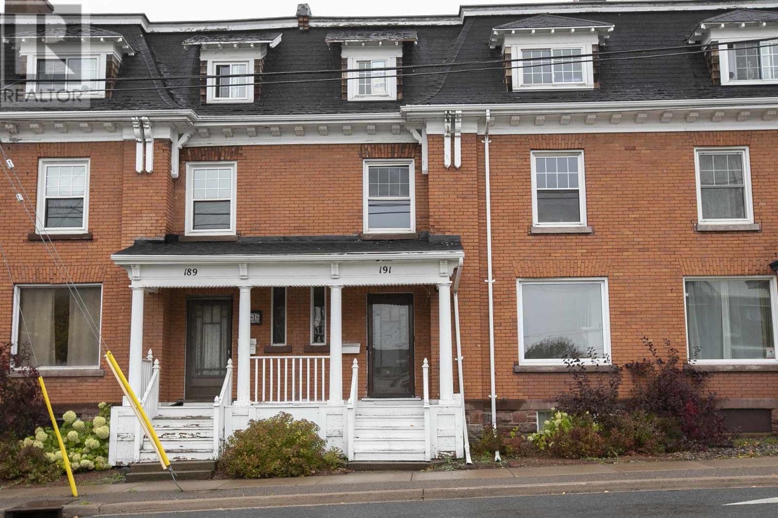 191 Pim St Property Photo 2