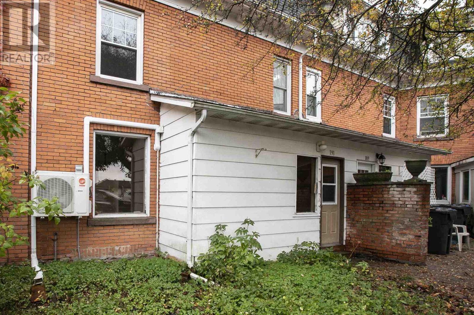 191 Pim St Property Photo 8