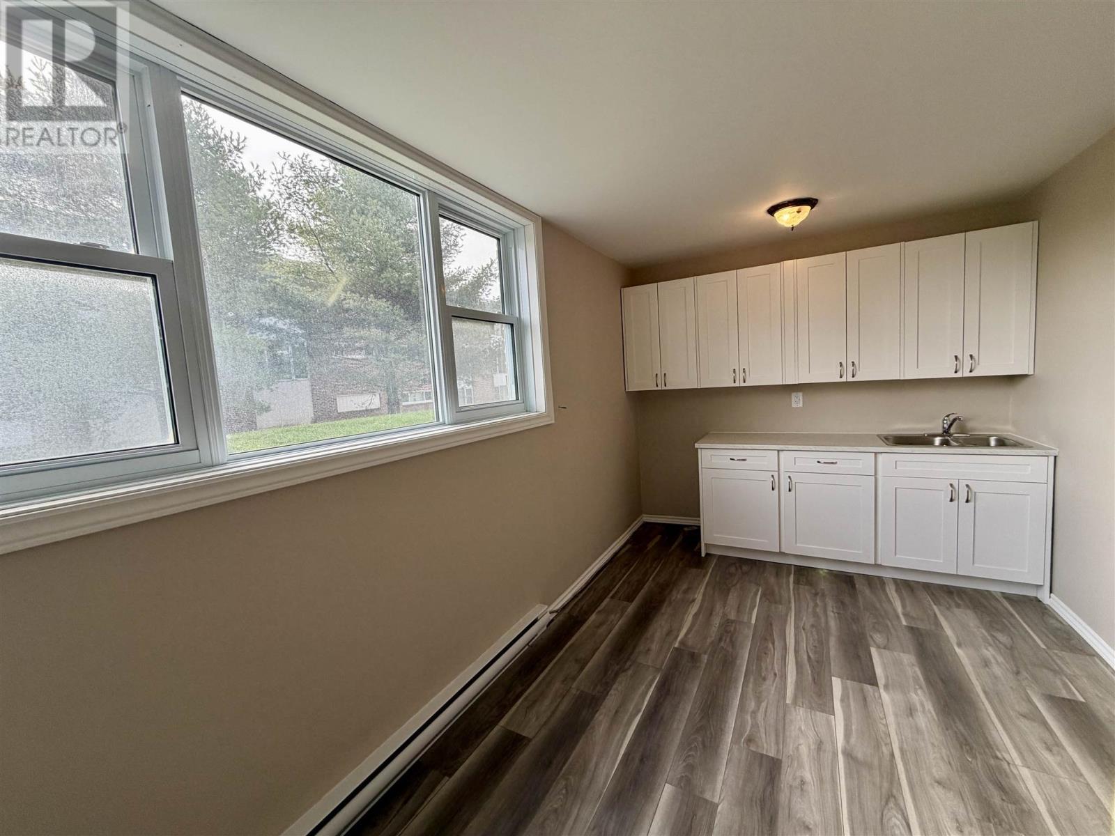 23 Mississauga Ave # 6 Property Photo 8