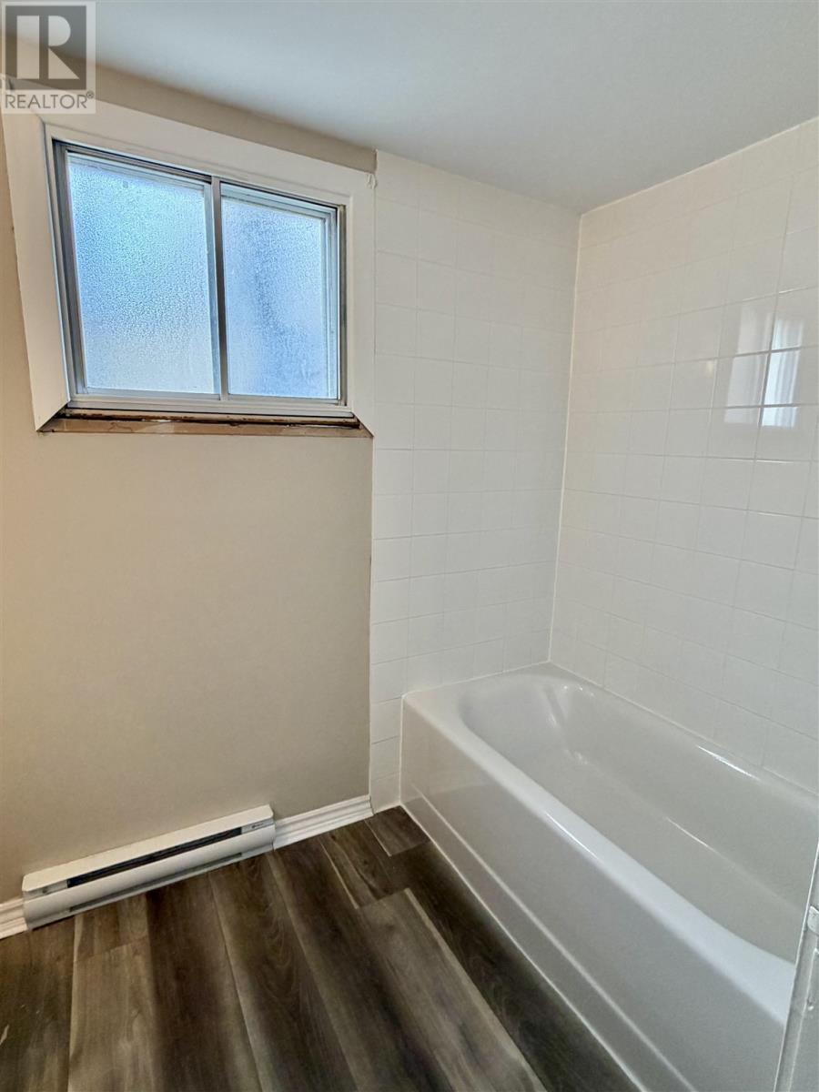 23 Mississauga Ave # 6 Property Photo 13