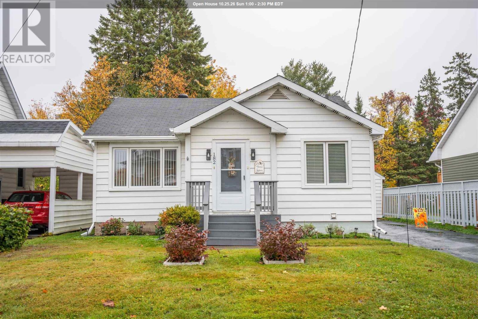 182 Lake ST Property Photo 1