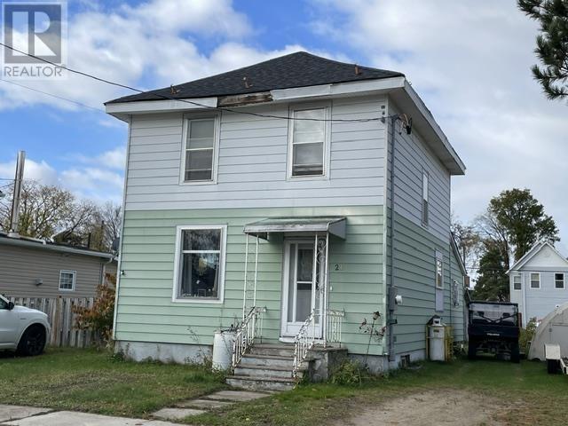 21 Aberdeen St N Property Photo 1