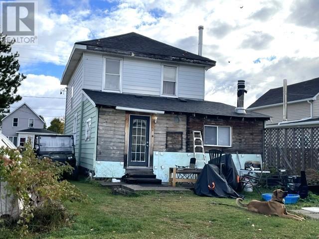 21 Aberdeen St N Property Photo 3
