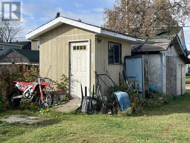 21 Aberdeen St N Property Photo 4