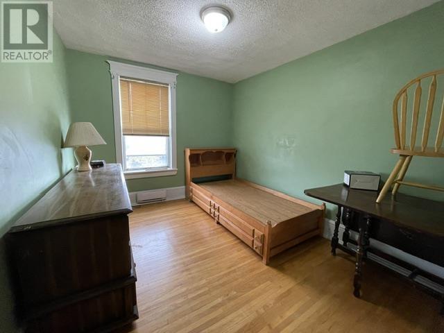 21 Aberdeen St N Property Photo 21