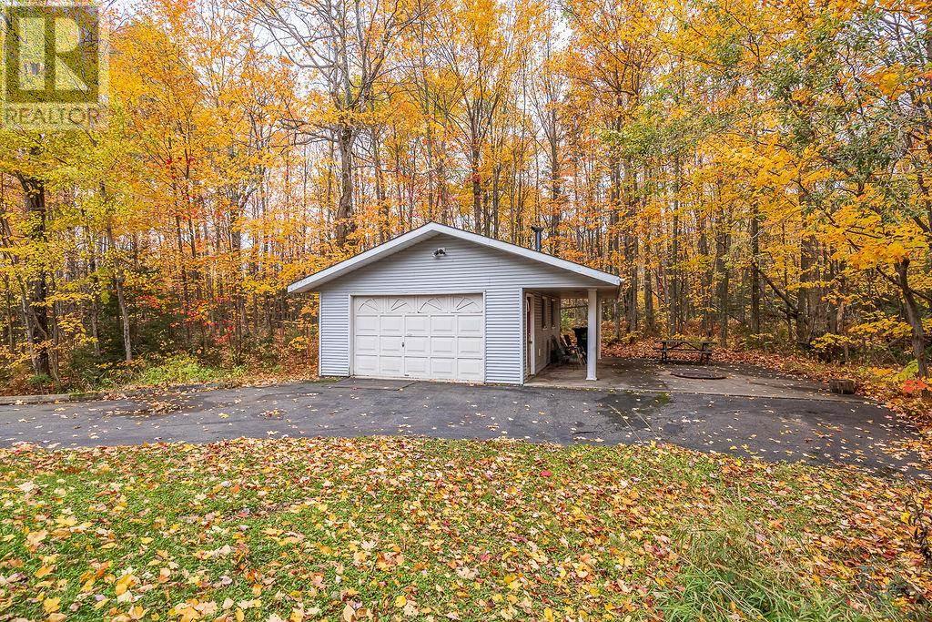 123 Palomino Dr Property Photo 4