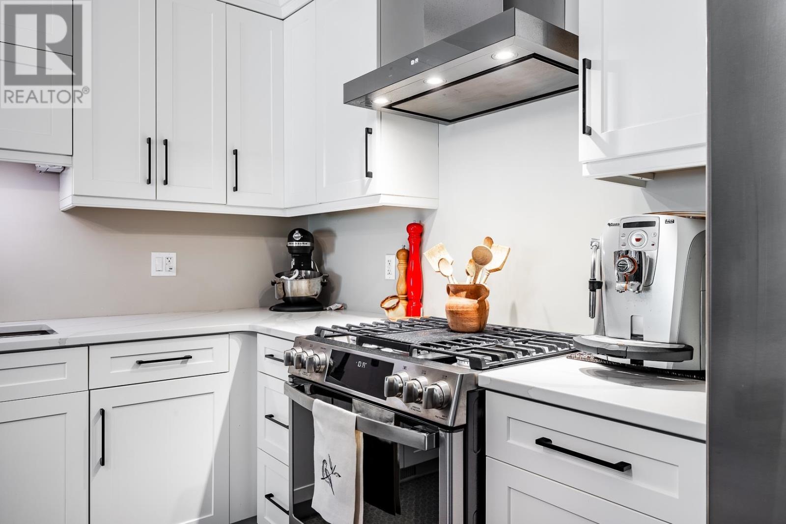 83 Foxborough Trl Property Photo 11