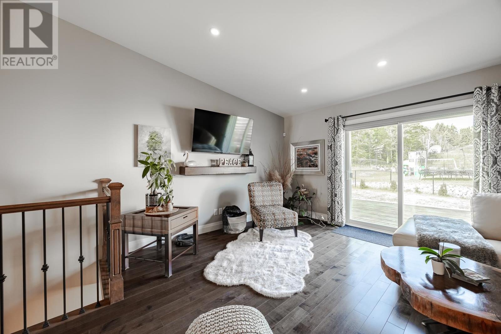 83 Foxborough Trl Property Photo 18