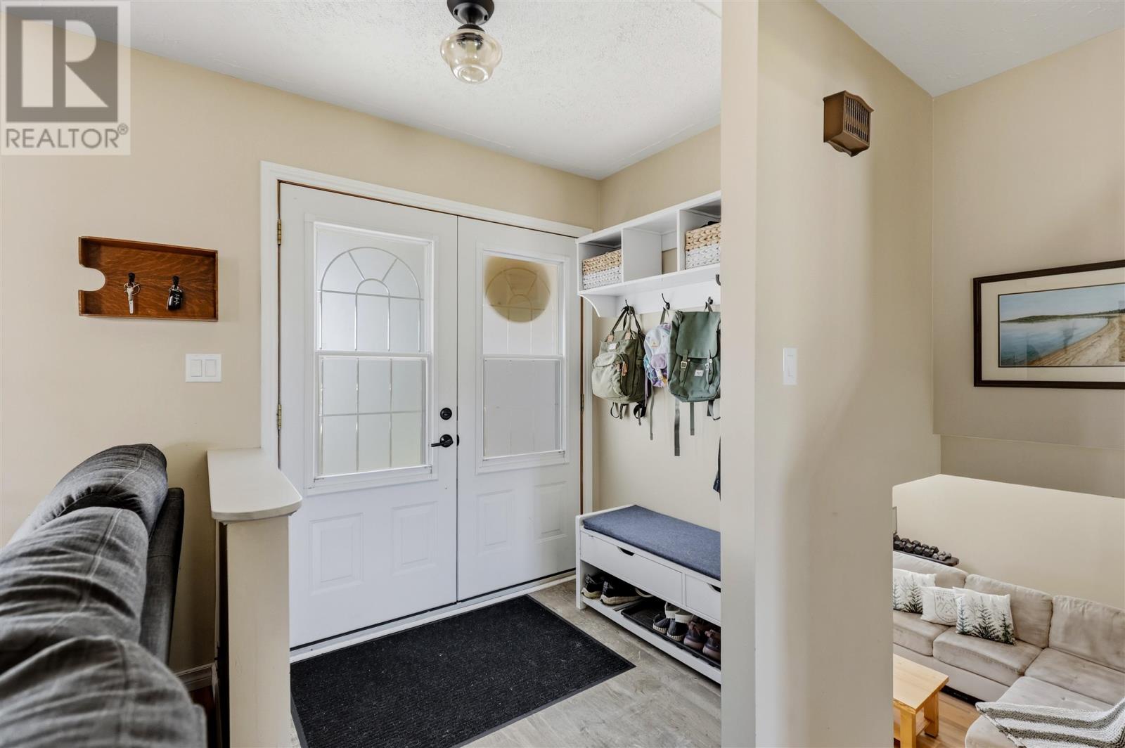 63 Texas Ave Property Photo 4