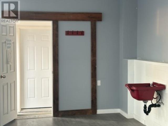 67 Broadway Ave Property Photo 13