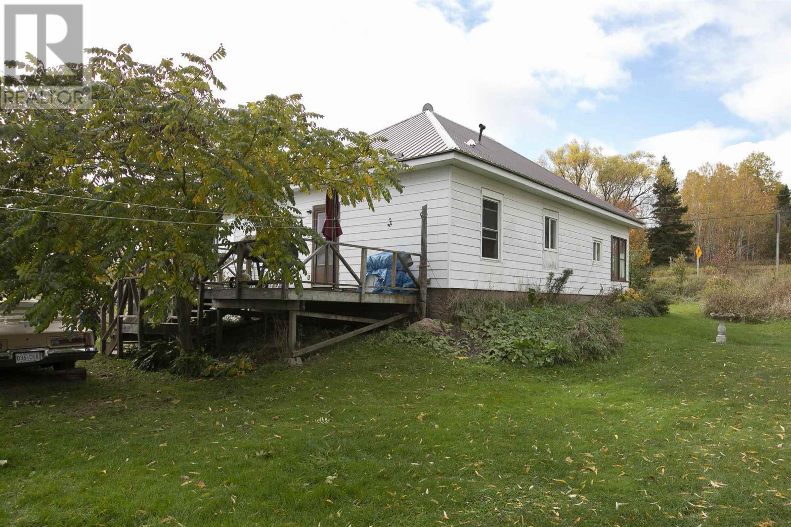 1618 Hwy 638 Property Photo 18