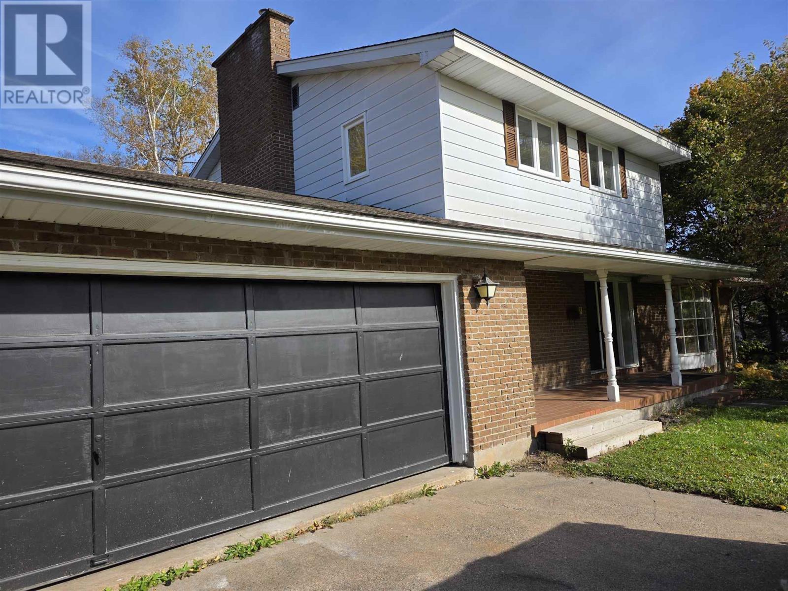 60 Barber Blvd Property Photo 2