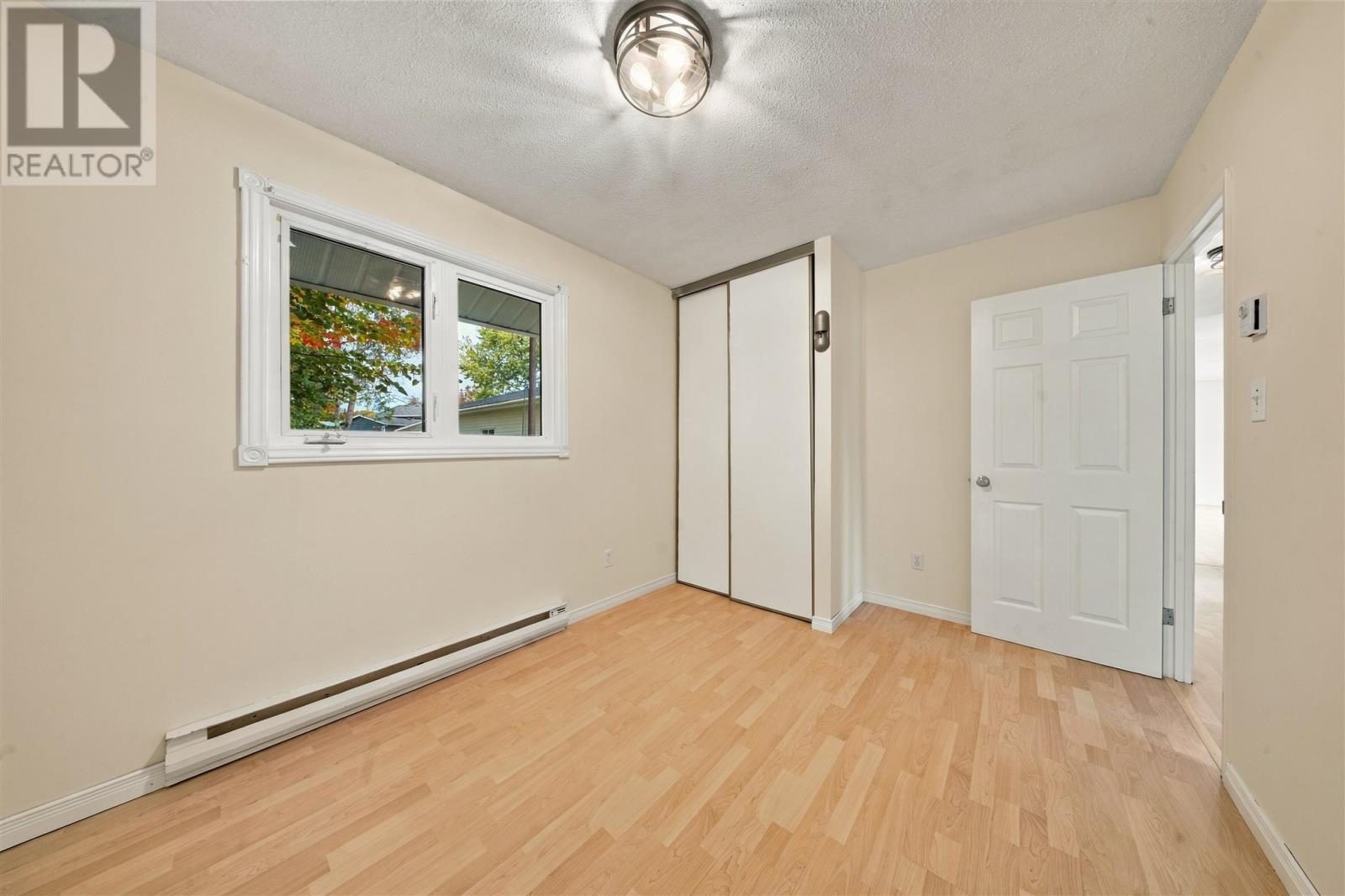 82 River Rd Property Photo 21