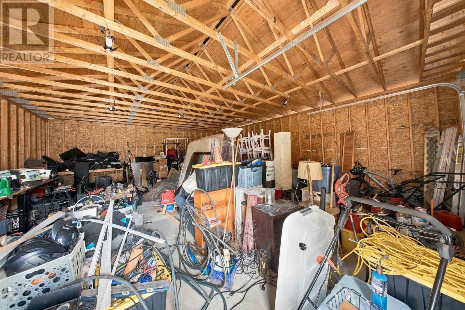 82 River Rd Property Photo 40