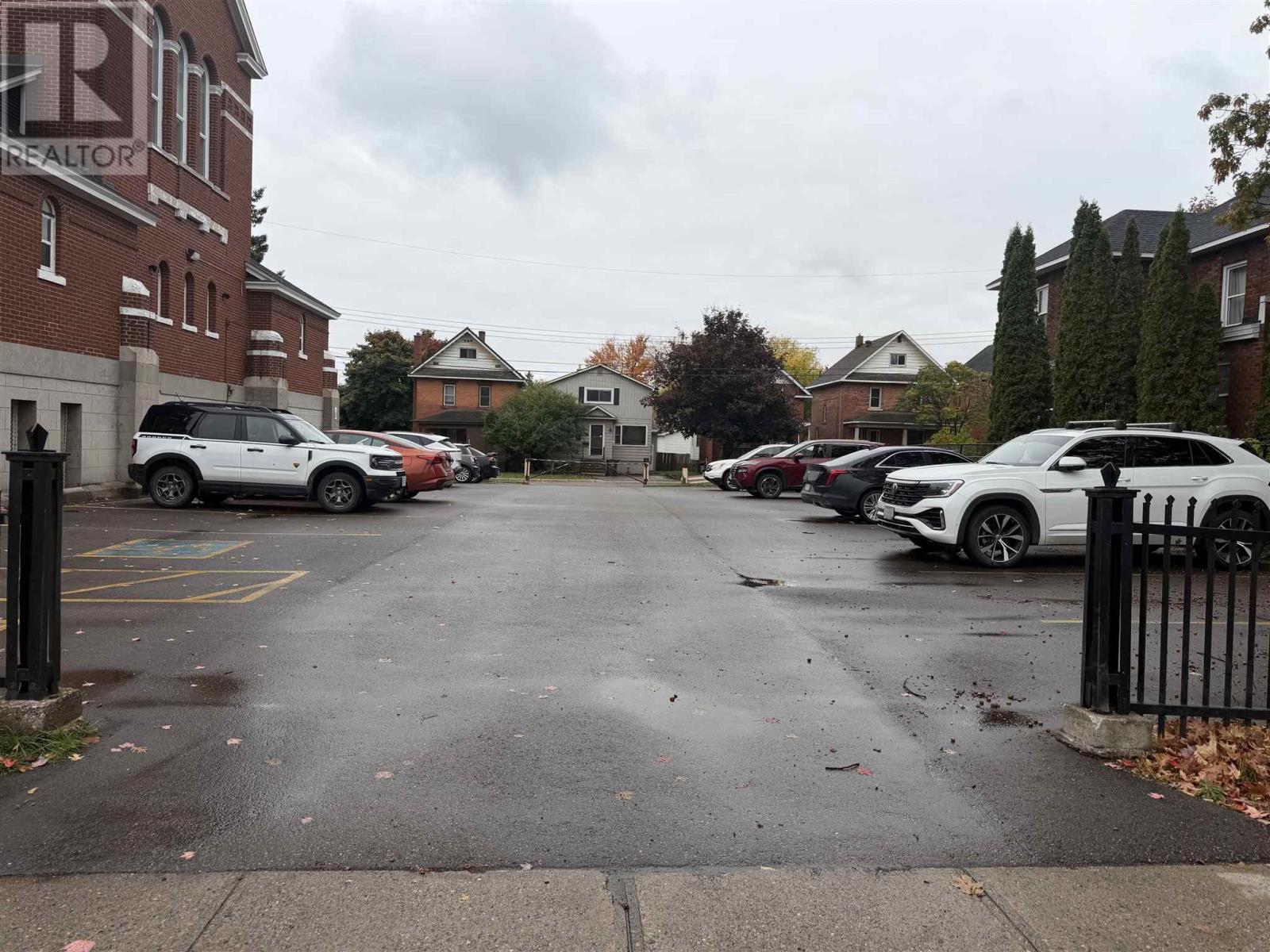 267 Cathcart St # B1 Property Photo 10