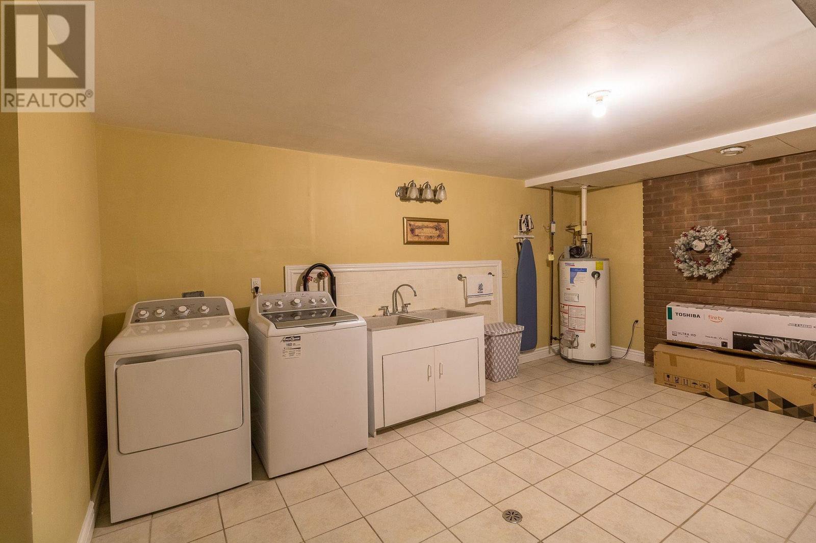 30 Highcrest St Property Photo 29