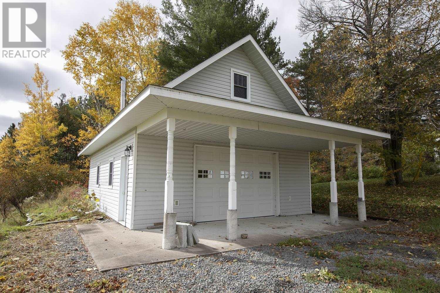 215 Old Mill Beach Rd Property Photo 48