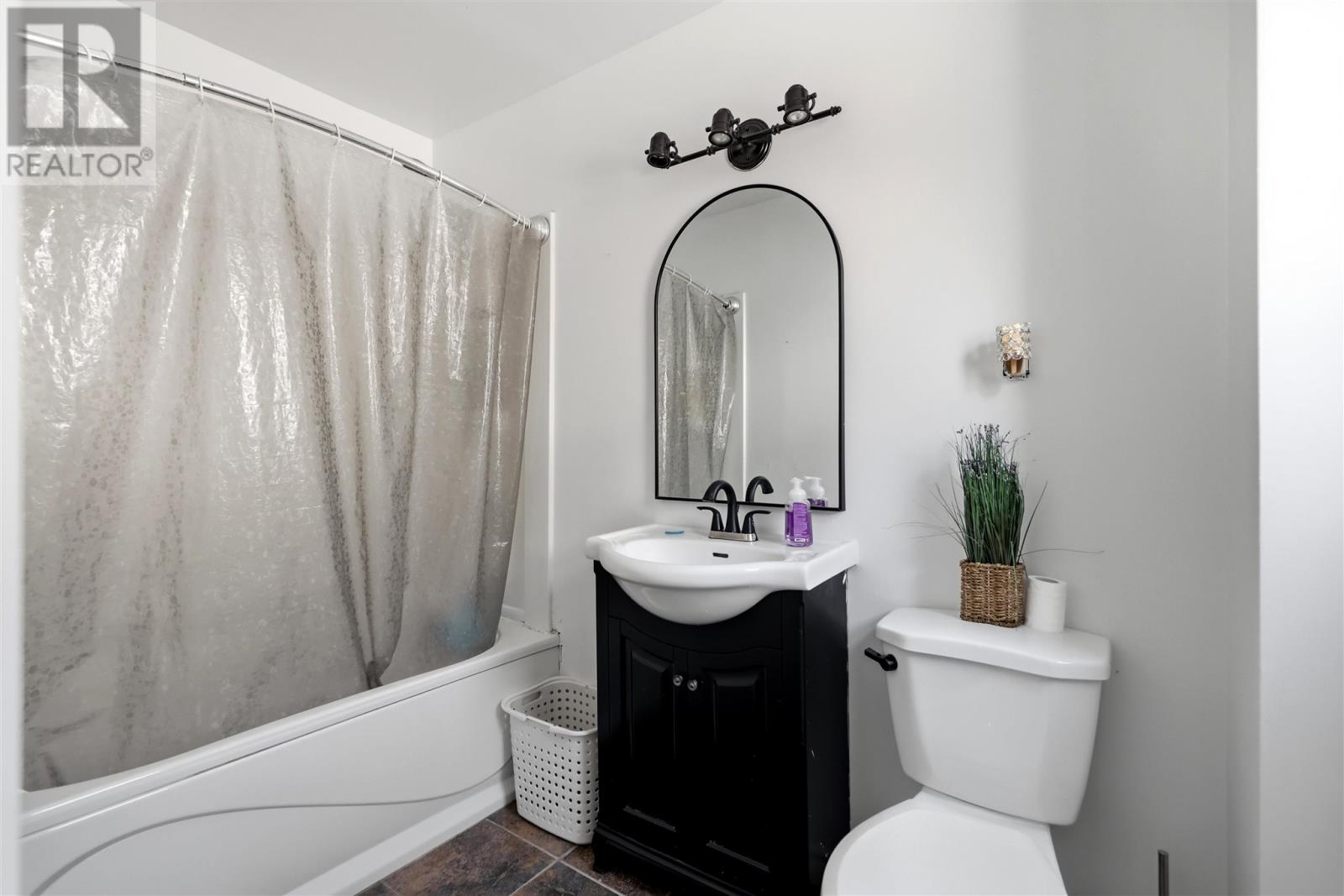 261 Spruce St Property Photo 25