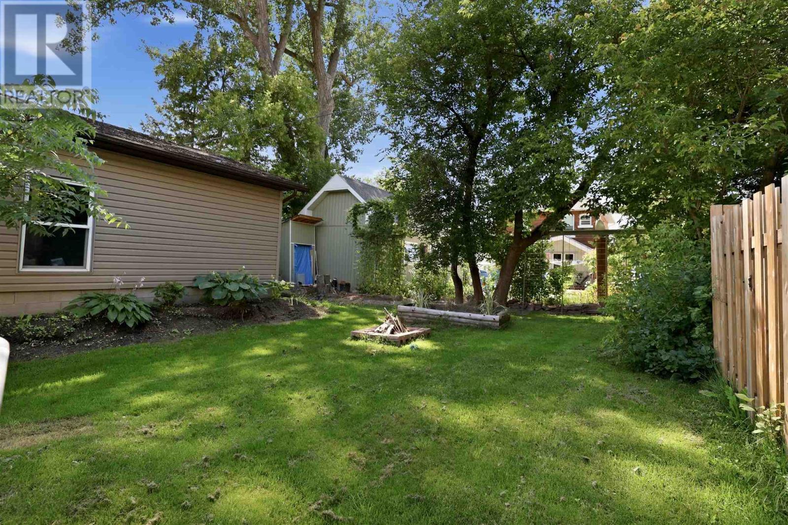 261 Spruce St Property Photo 33
