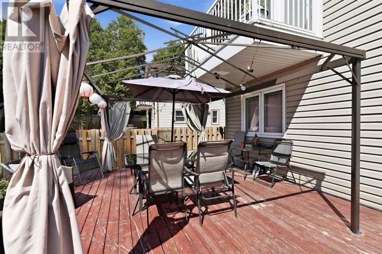 261 Spruce St Property Photo 34