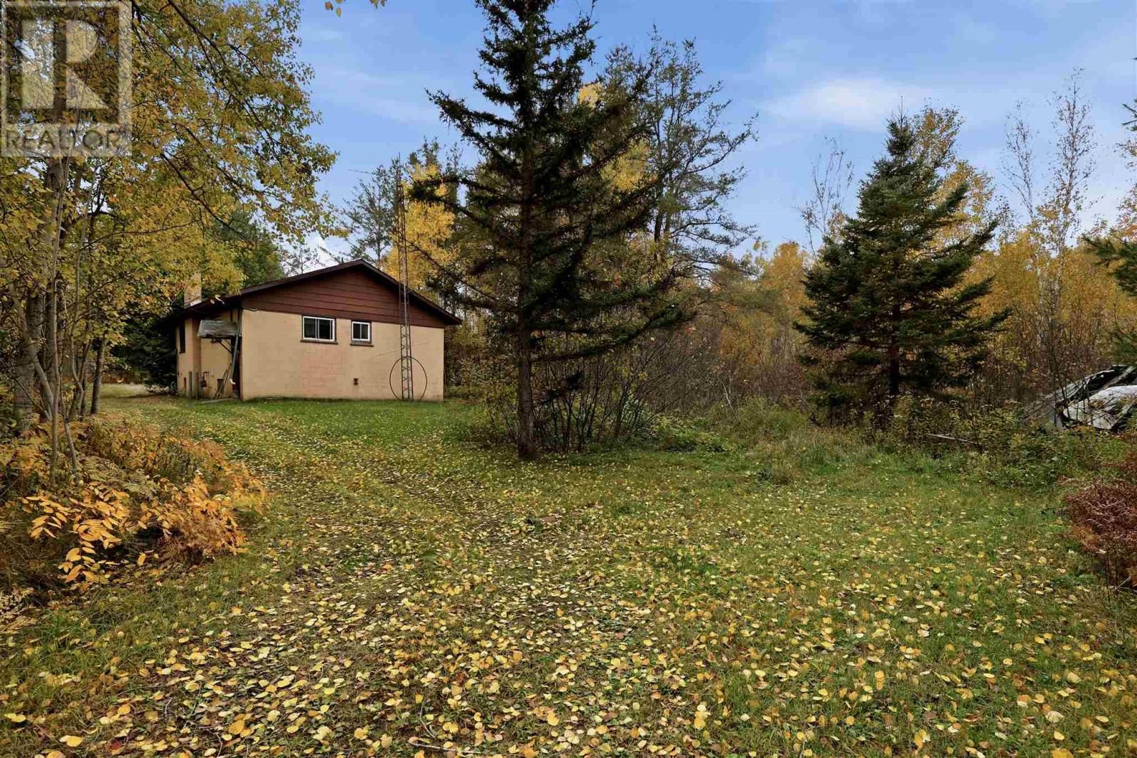 2594 Base Lin Property Photo 1