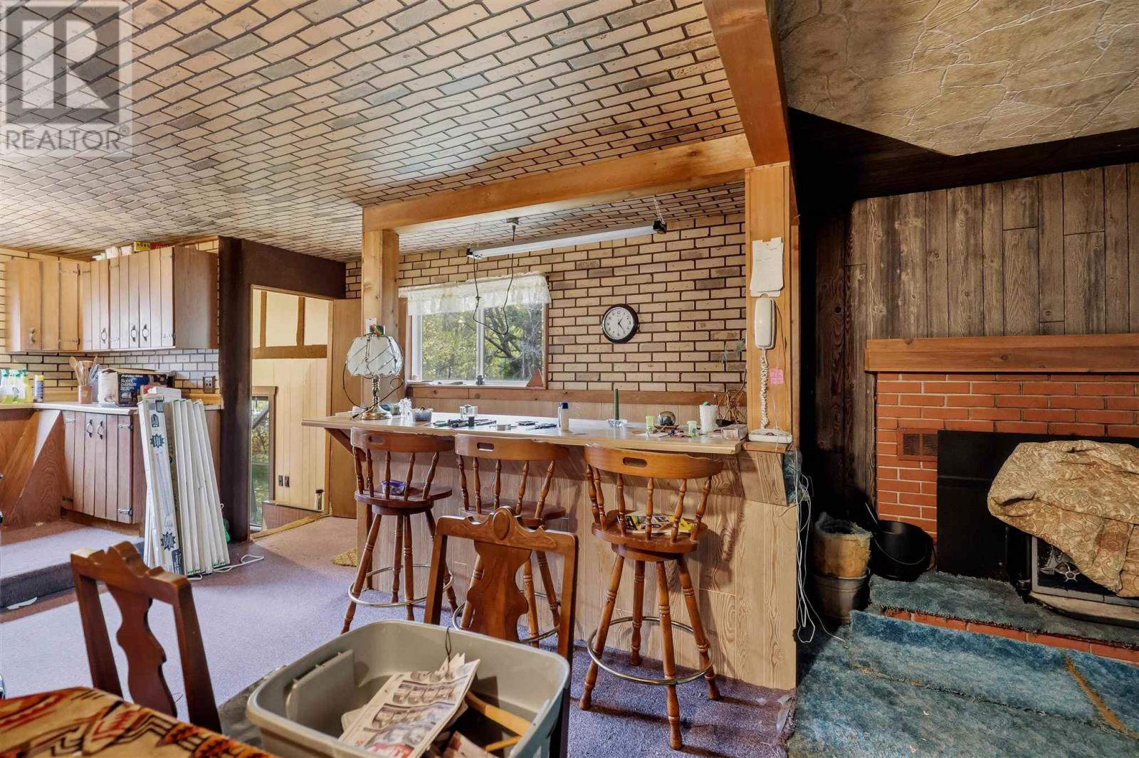 2594 Base Lin Property Photo 10