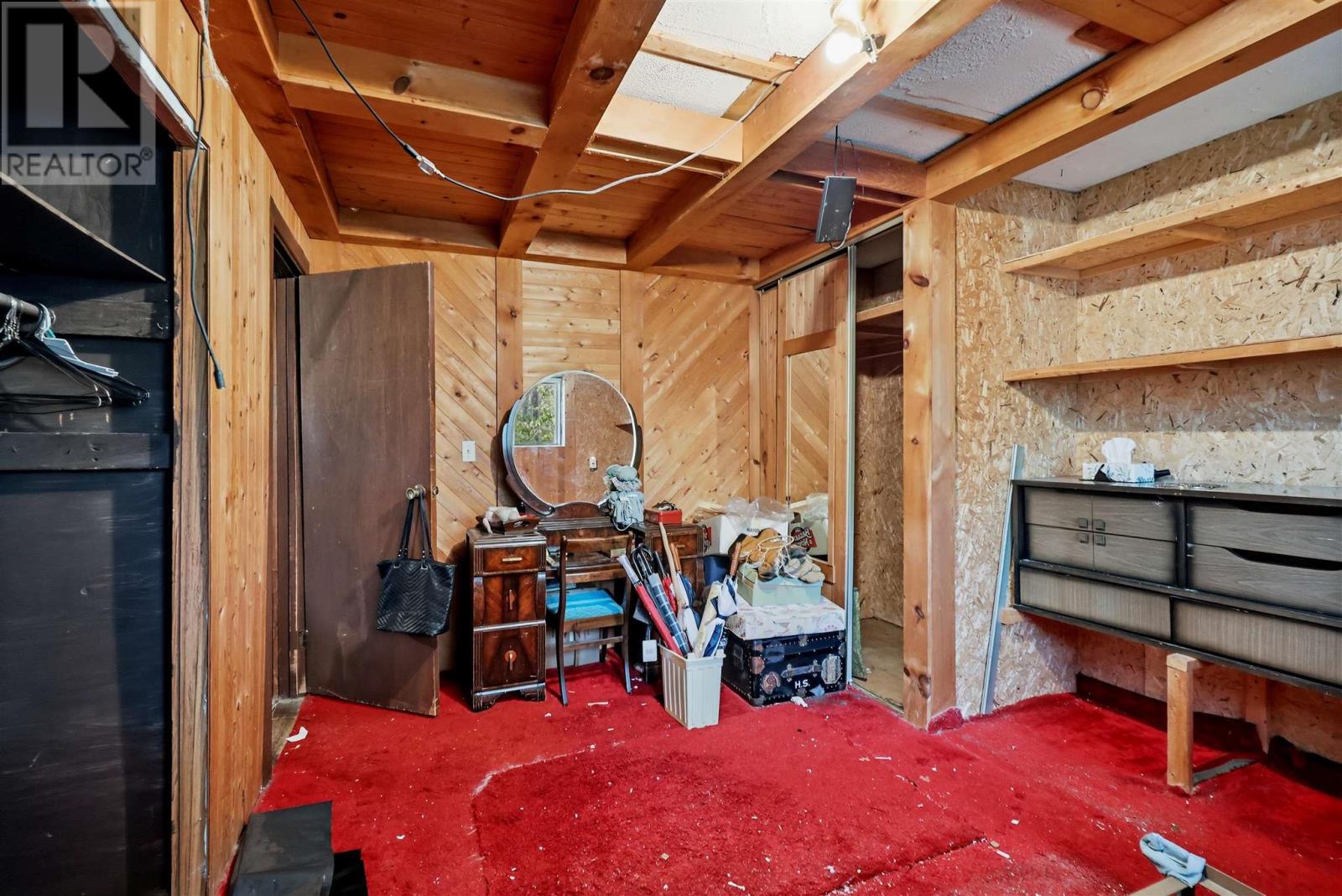 2594 Base Lin Property Photo 18