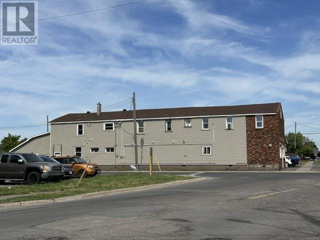254 Wallace Ter Property Photo 4
